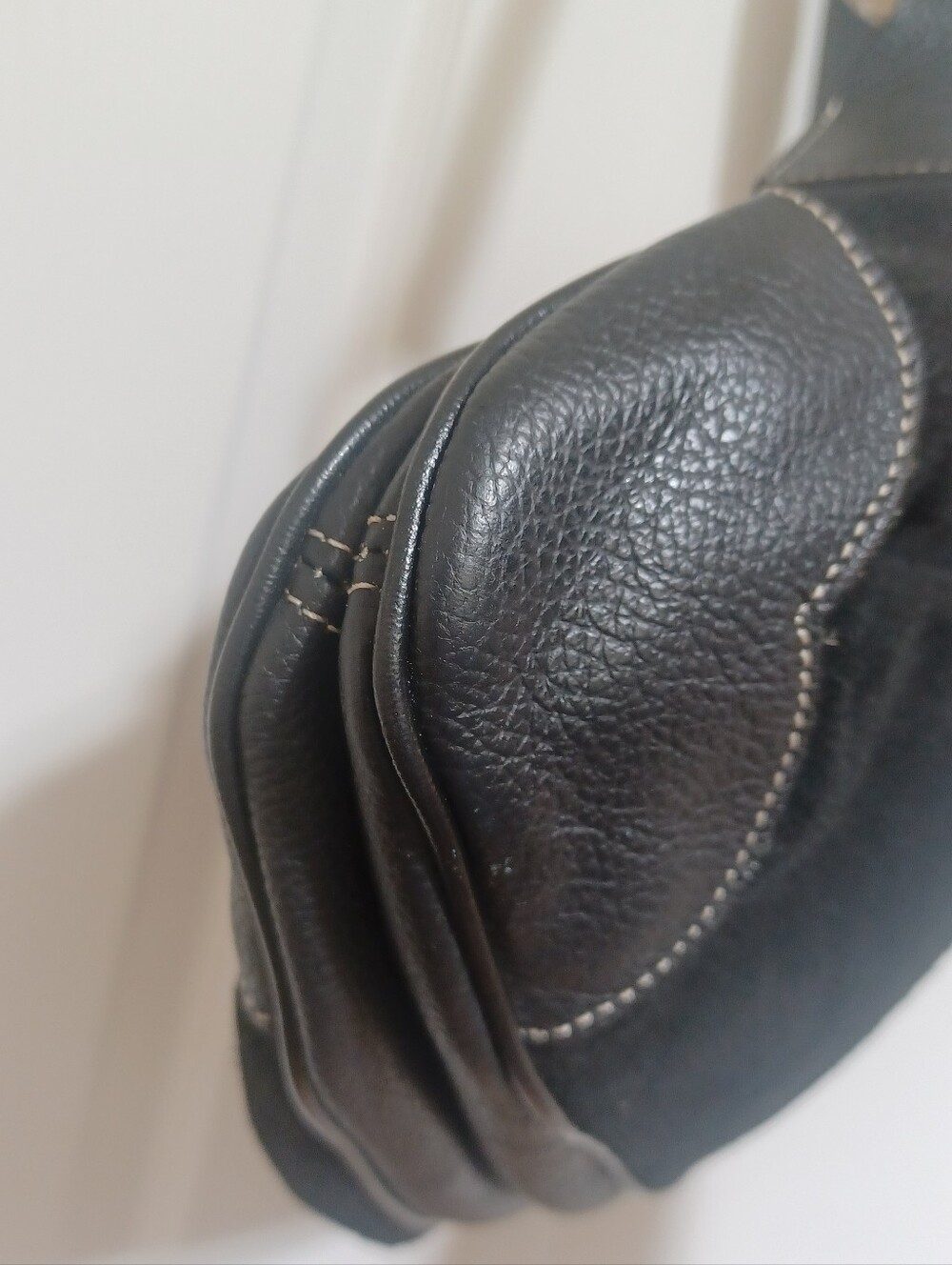 Tiffany & Fred Paris Classic Black Suede Shoulder Hobo with Tassel Detail - Picture 7 of 9